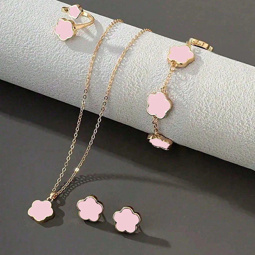Lucky Clover 3-Piece Jewelry Set 🍀✨