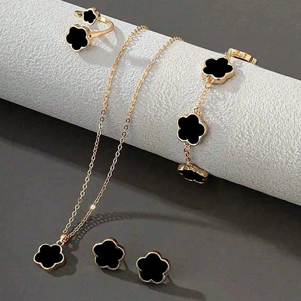 Lucky Clover 3-Piece Jewelry Set 🍀✨
