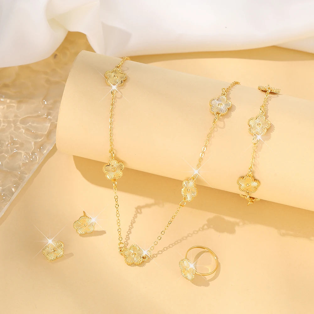Lucky Clover 3-Piece Jewelry Set 🍀✨