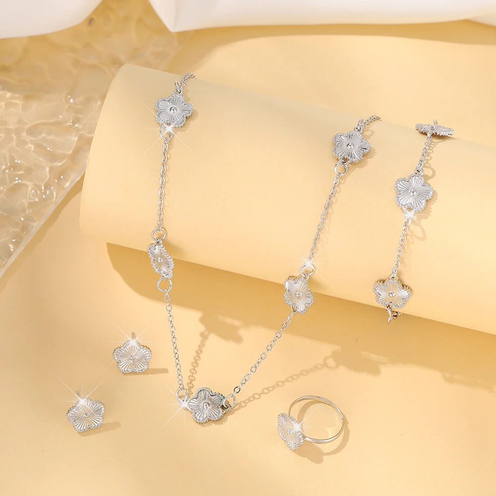Lucky Clover 3-Piece Jewelry Set 🍀✨
